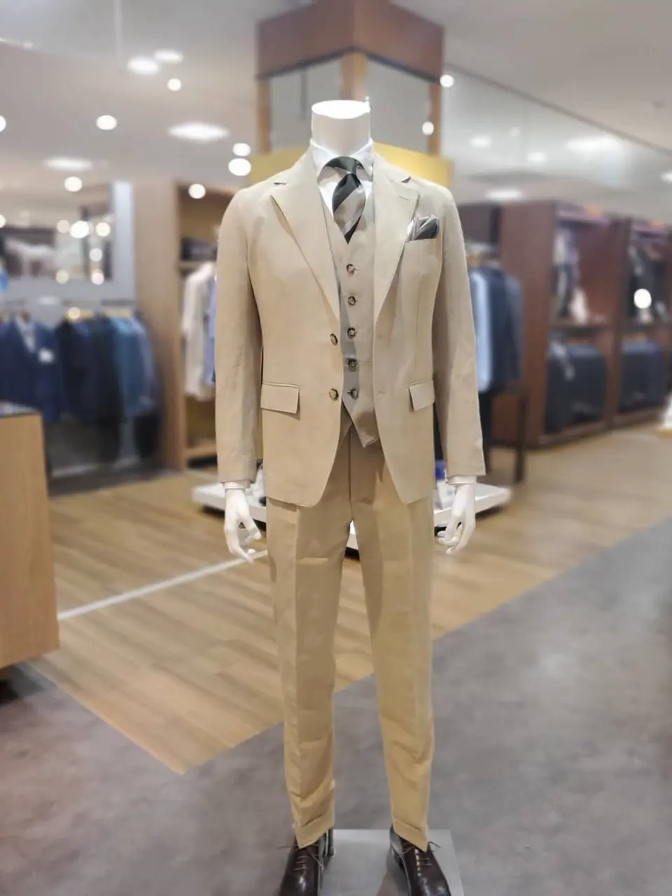 GOTAIRIKU 市田 コーディネート画像