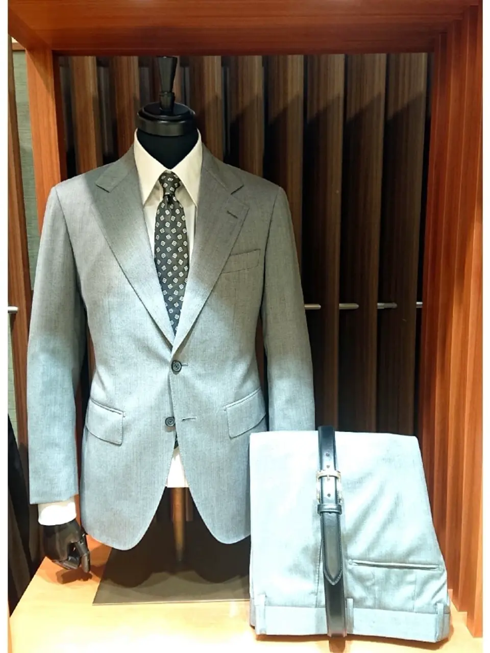  神原 コーディネート画像