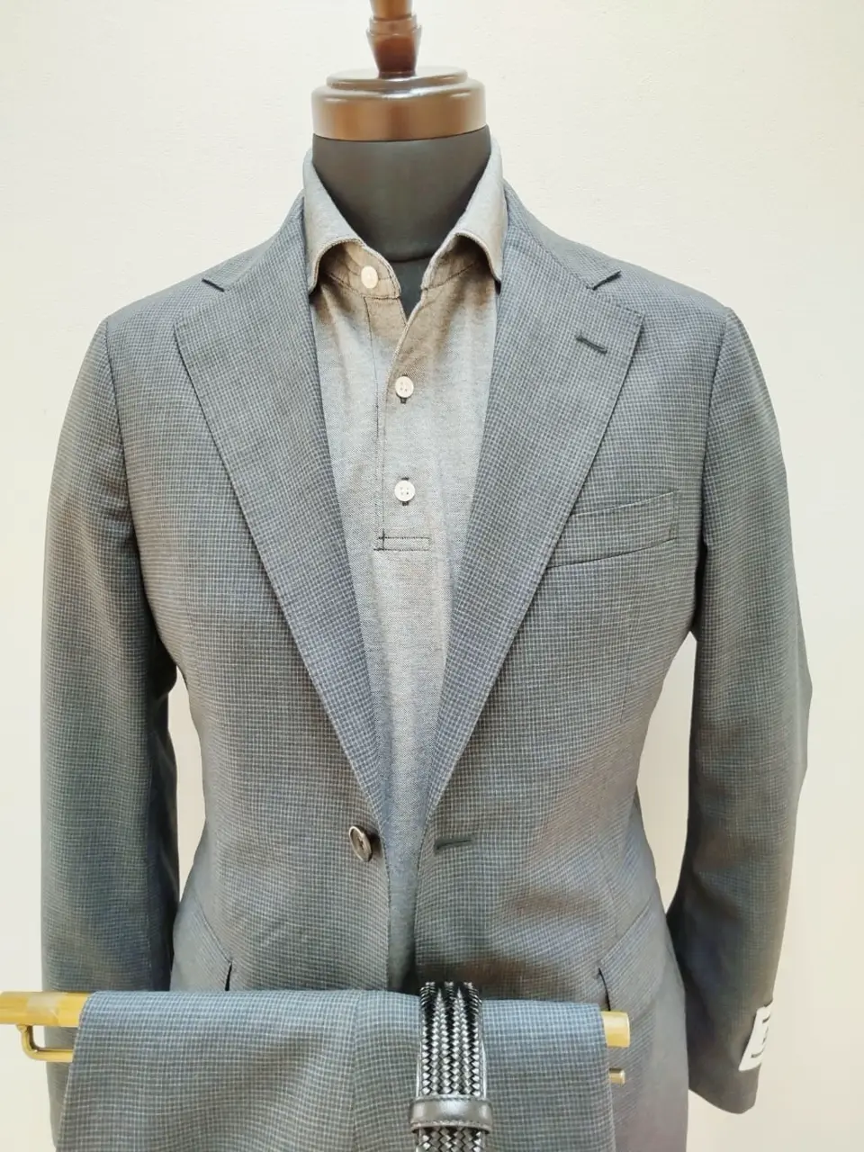 GOTAIRIKU 江坂 コーディネート画像