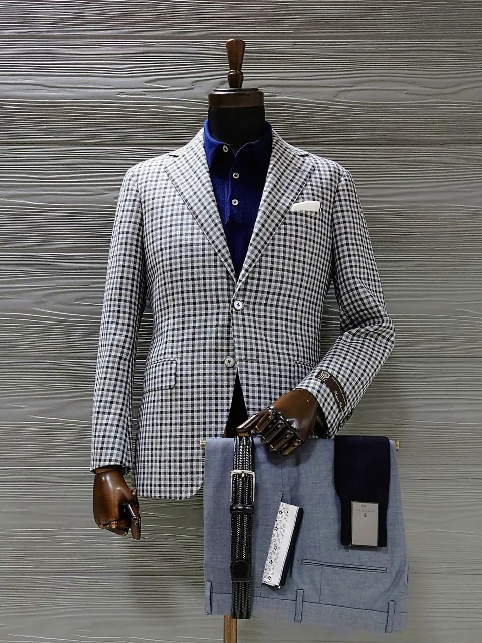  八幡 コーディネート画像