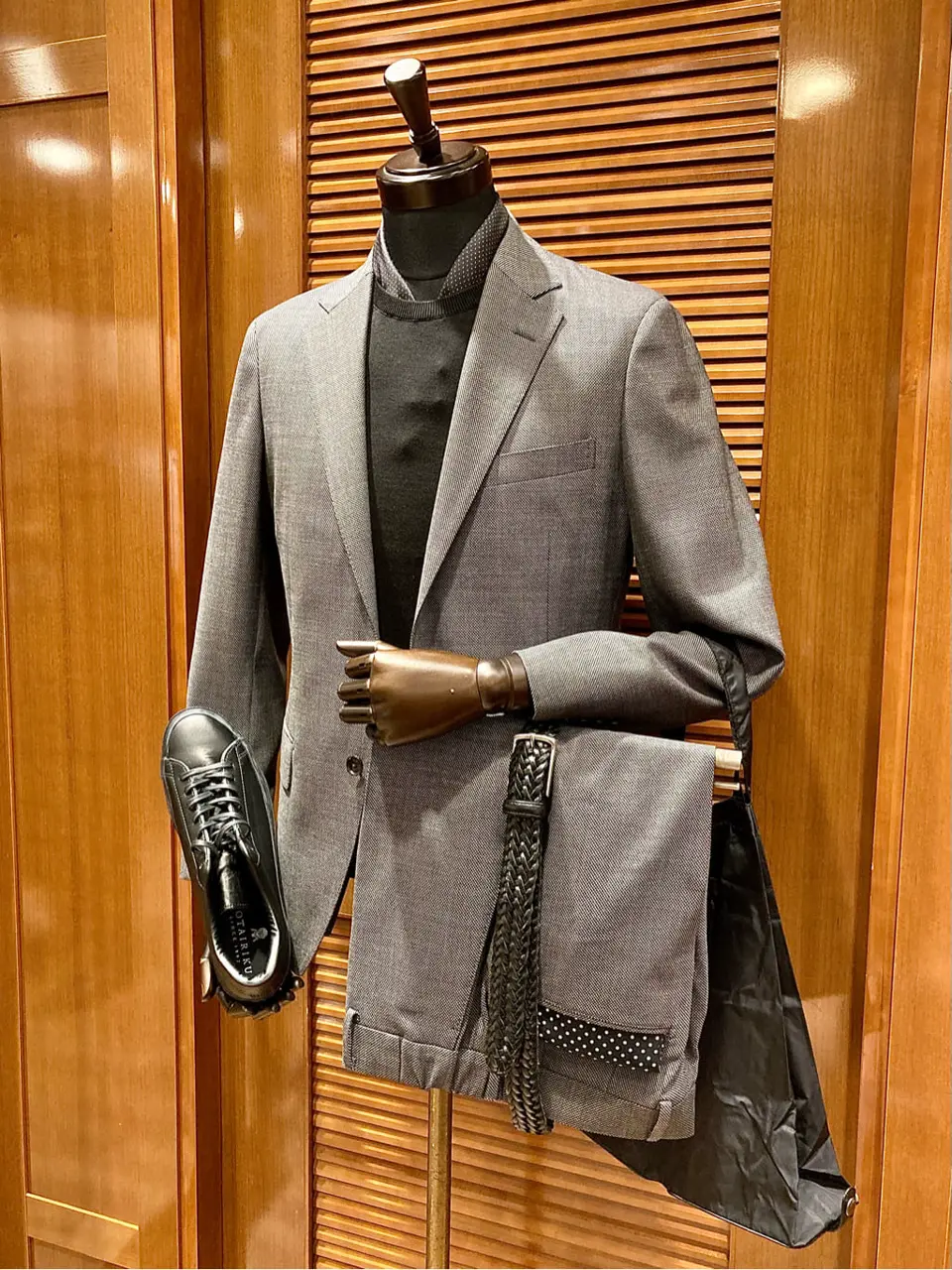 GOTAIRIKU 野上 コーディネート画像