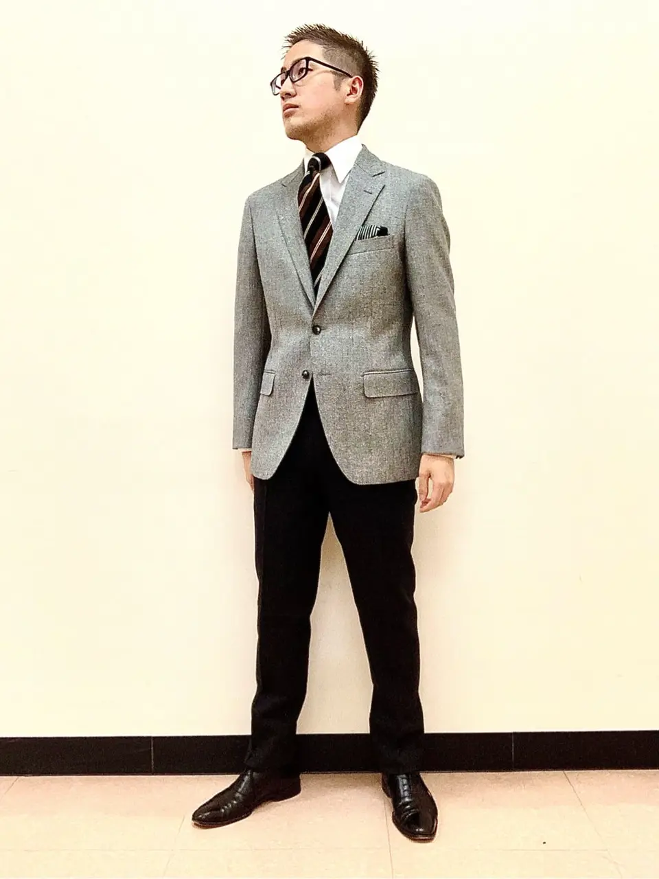  アゼチ コーディネート画像