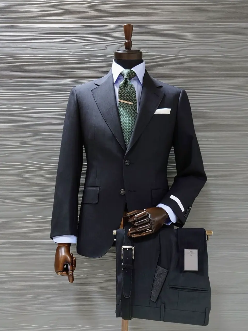  八幡 コーディネート画像