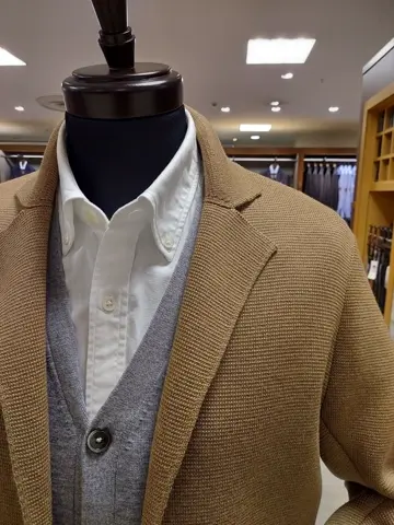 GOTAIRIKU 兼田 コーディネート画像