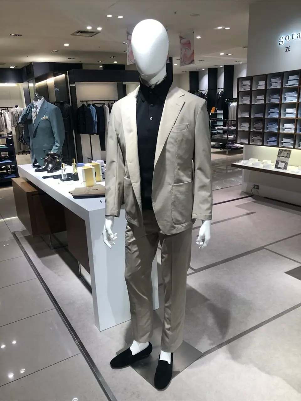  森  靖実 コーディネート画像