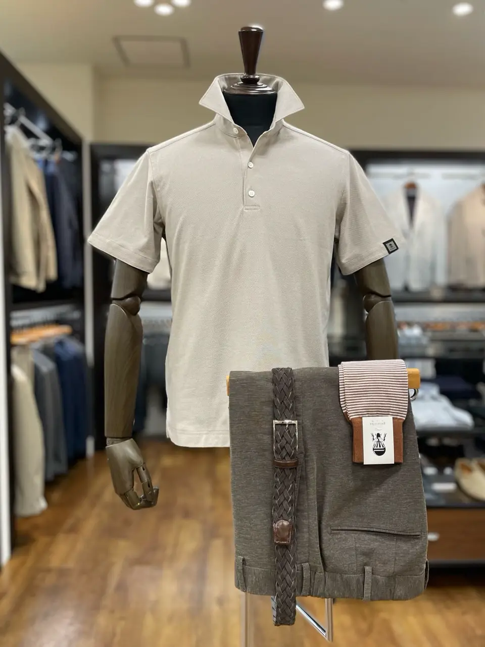 GOTAIRIKU 星野 コーディネート画像