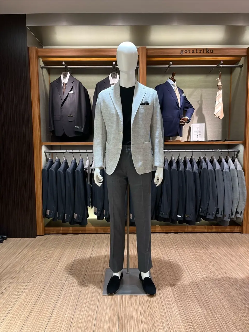  野村 コーディネート画像