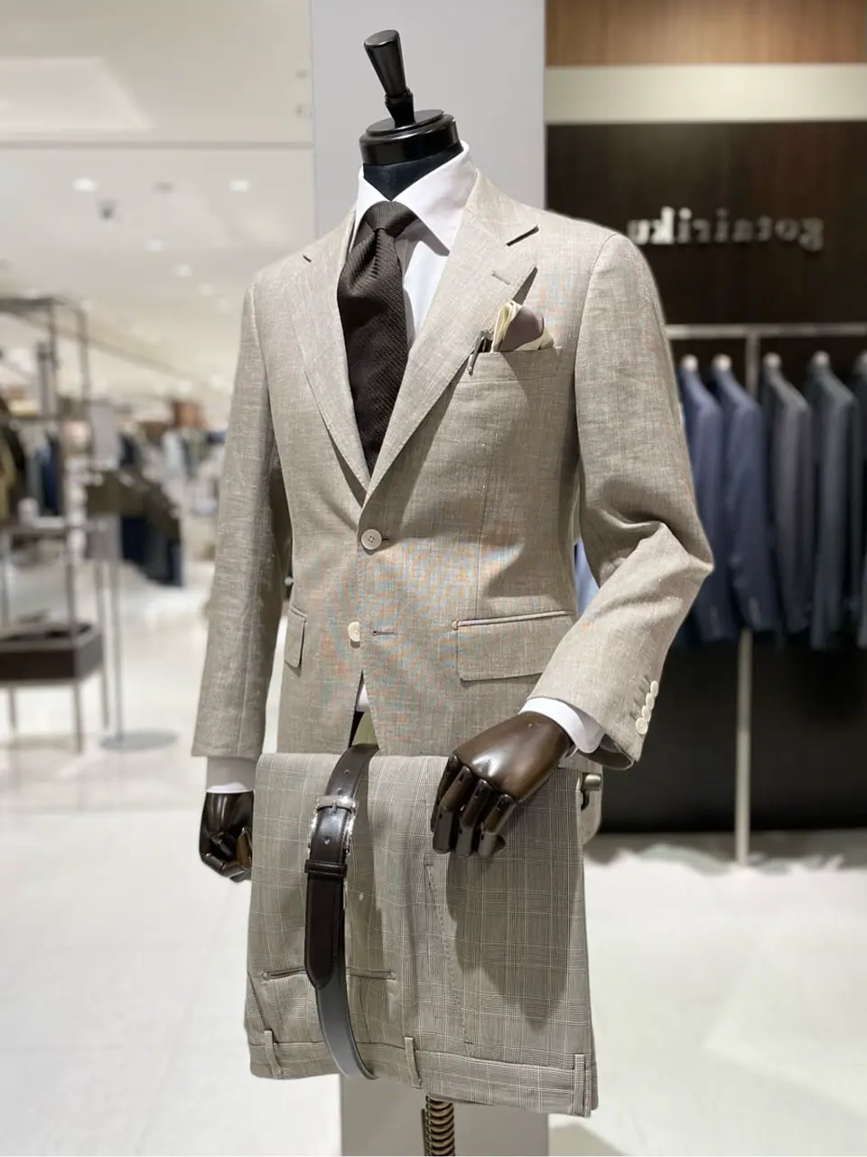 GOTAIRIKU 池田 コーディネート画像