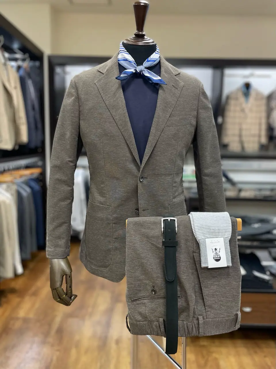 GOTAIRIKU 星野 コーディネート画像