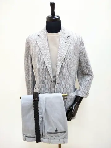 GOTAIRIKU 江坂 コーディネート画像