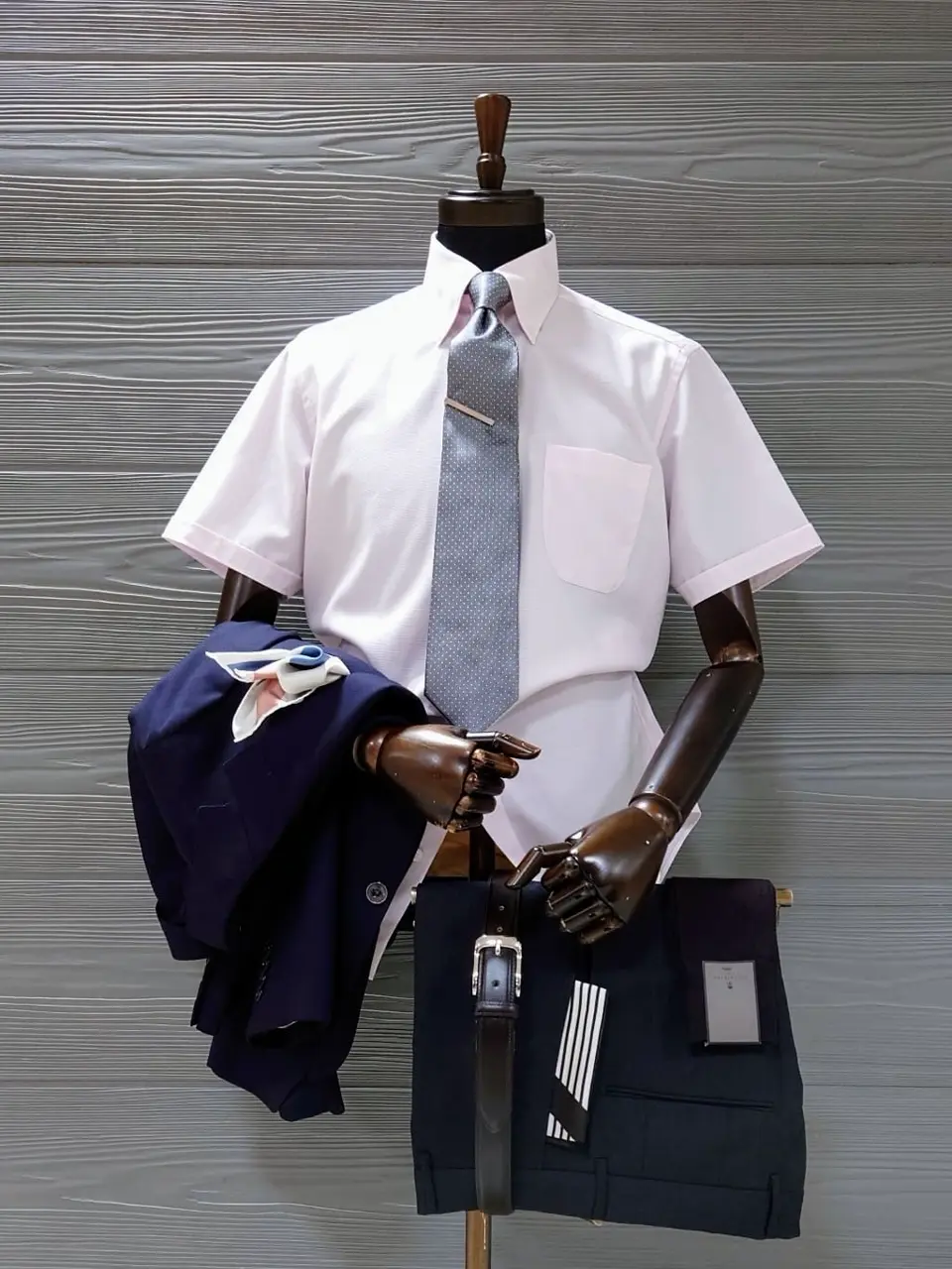 GOTAIRIKU 八幡 コーディネート画像