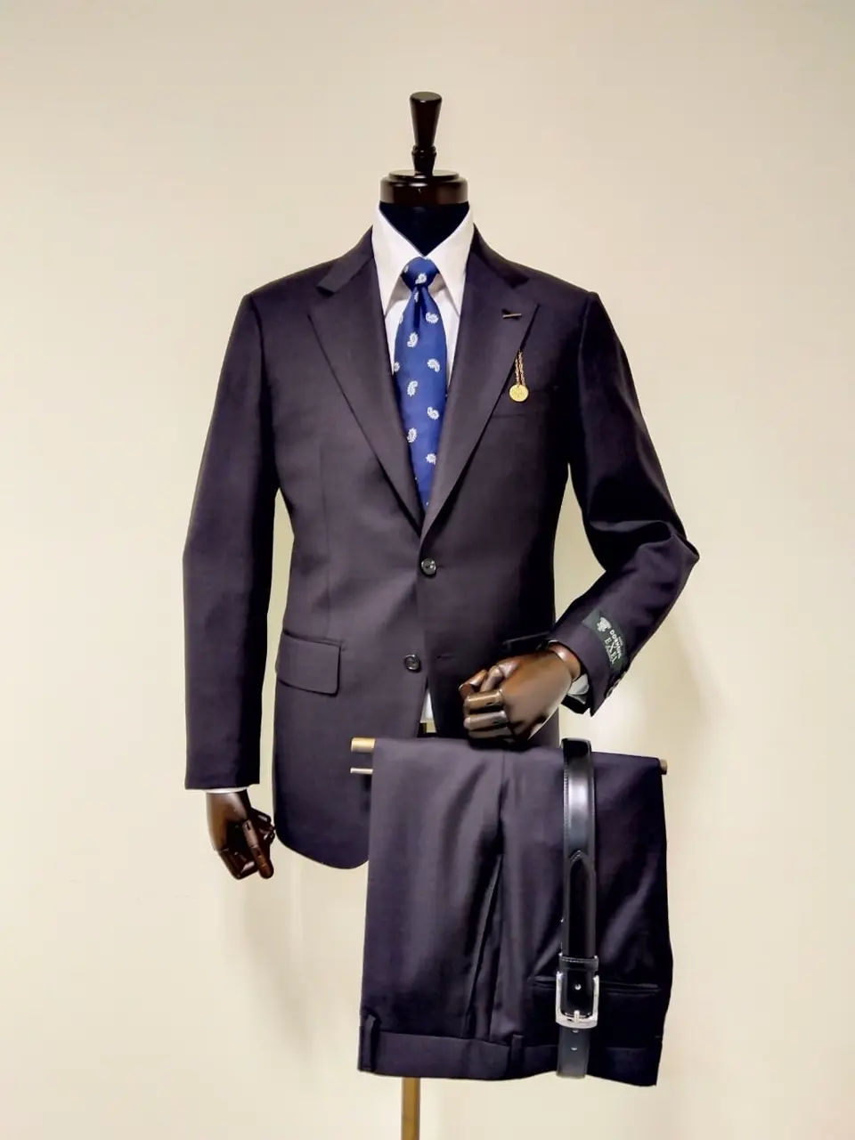  金子 コーディネート画像