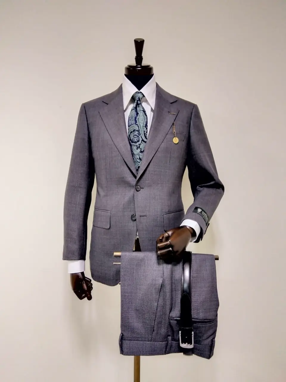  金子 コーディネート画像