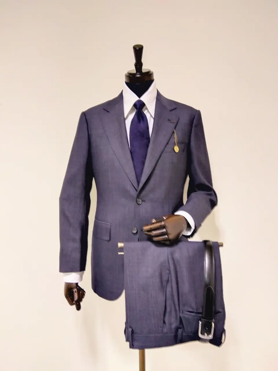  金子 コーディネート画像