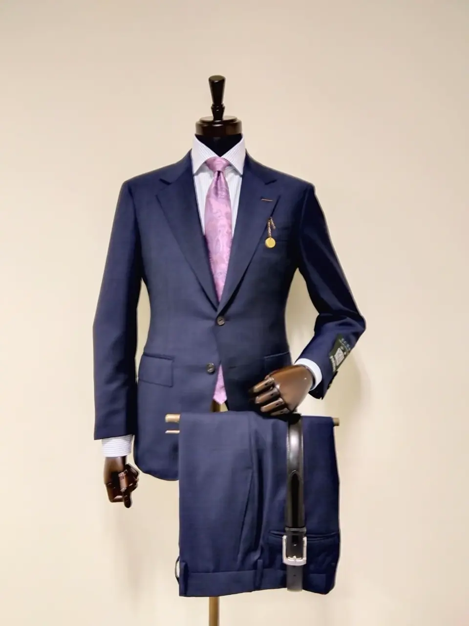  金子 コーディネート画像