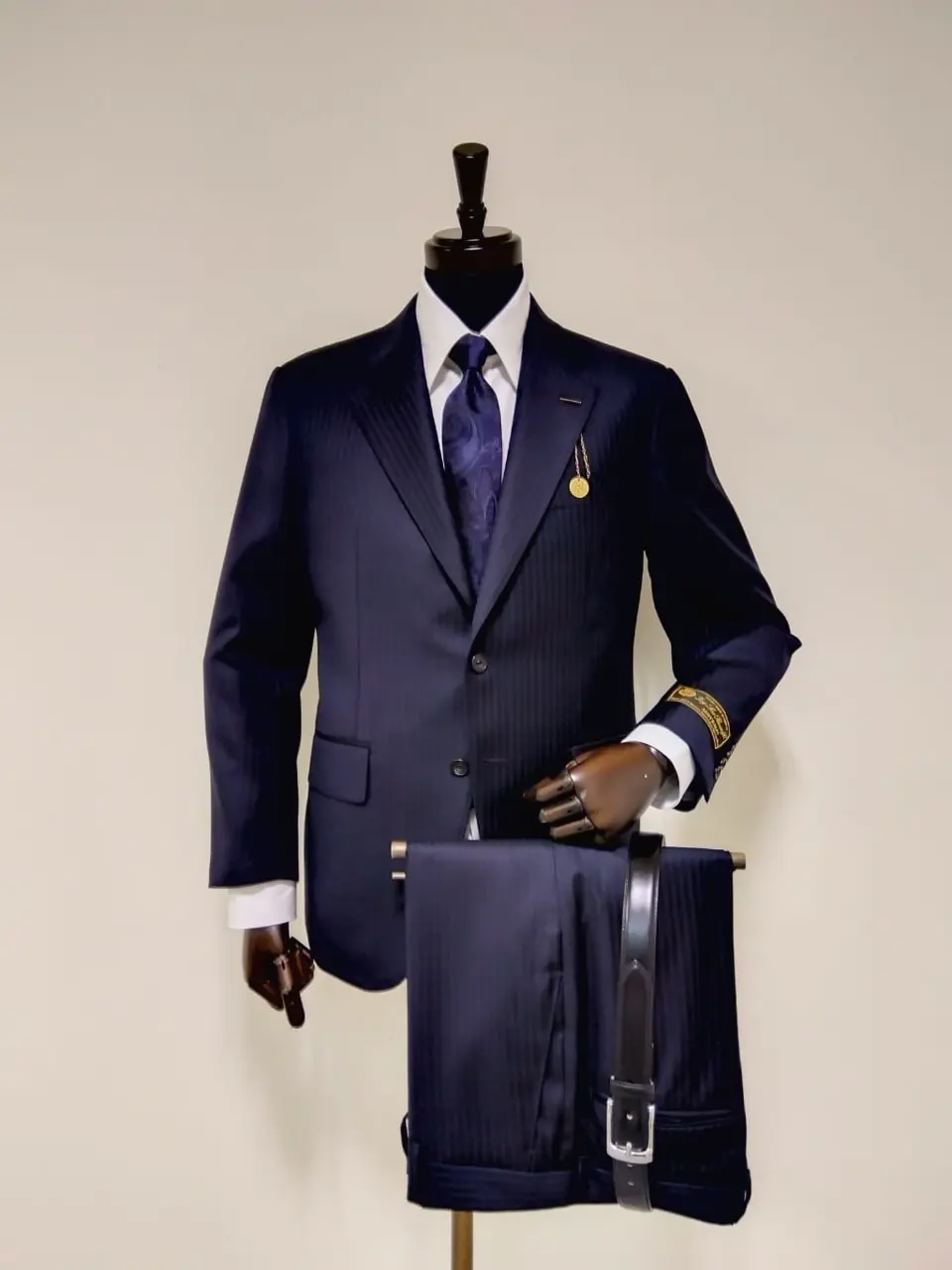  金子 コーディネート画像