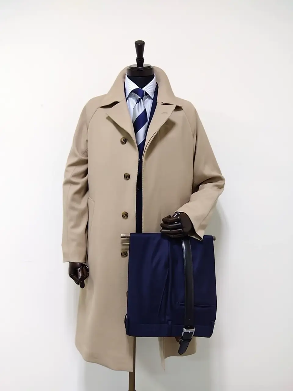  金子 コーディネート画像