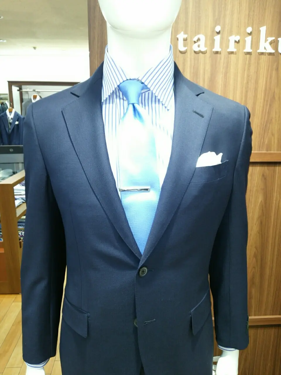 GOTAIRIKU 江坂 コーディネート画像