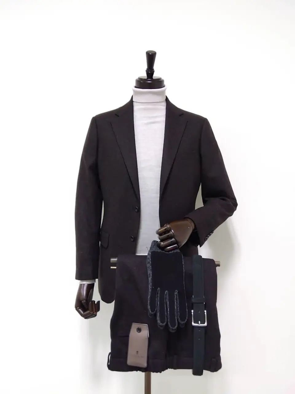  金子 コーディネート画像