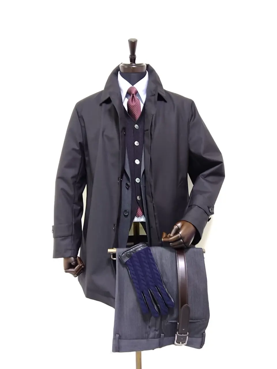  金子 コーディネート画像