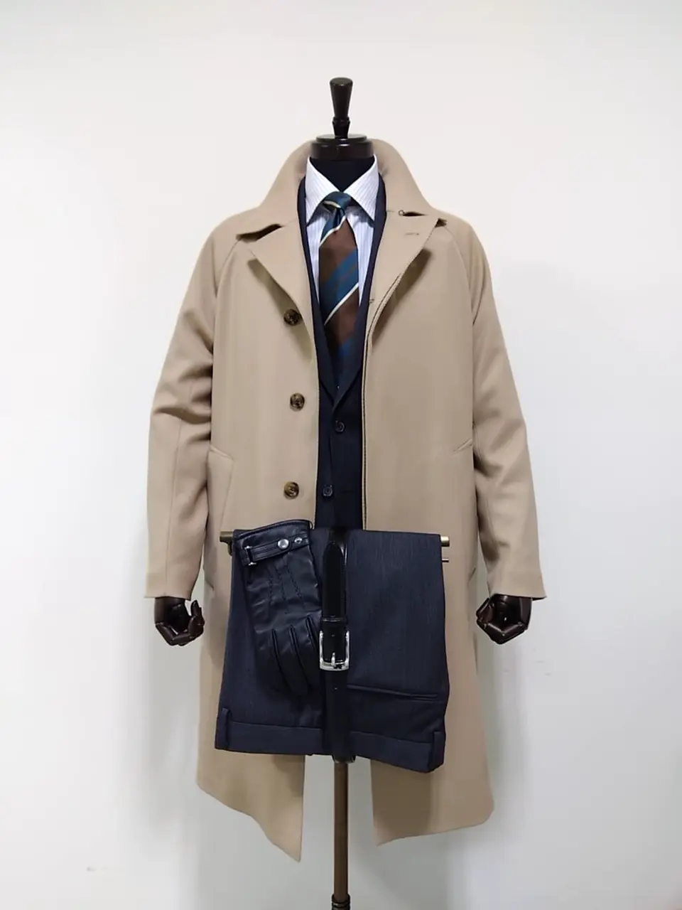  金子 コーディネート画像