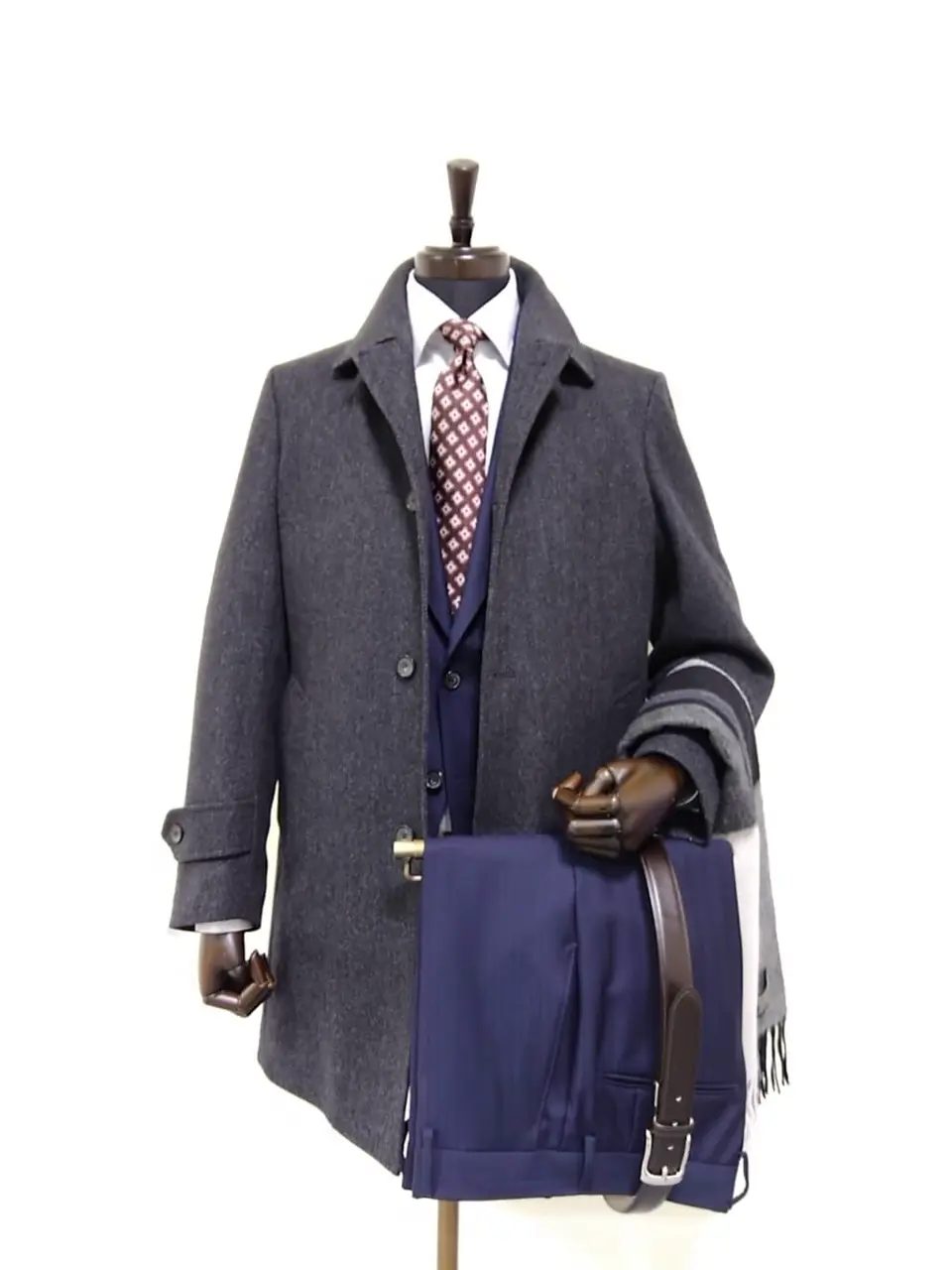  金子 コーディネート画像