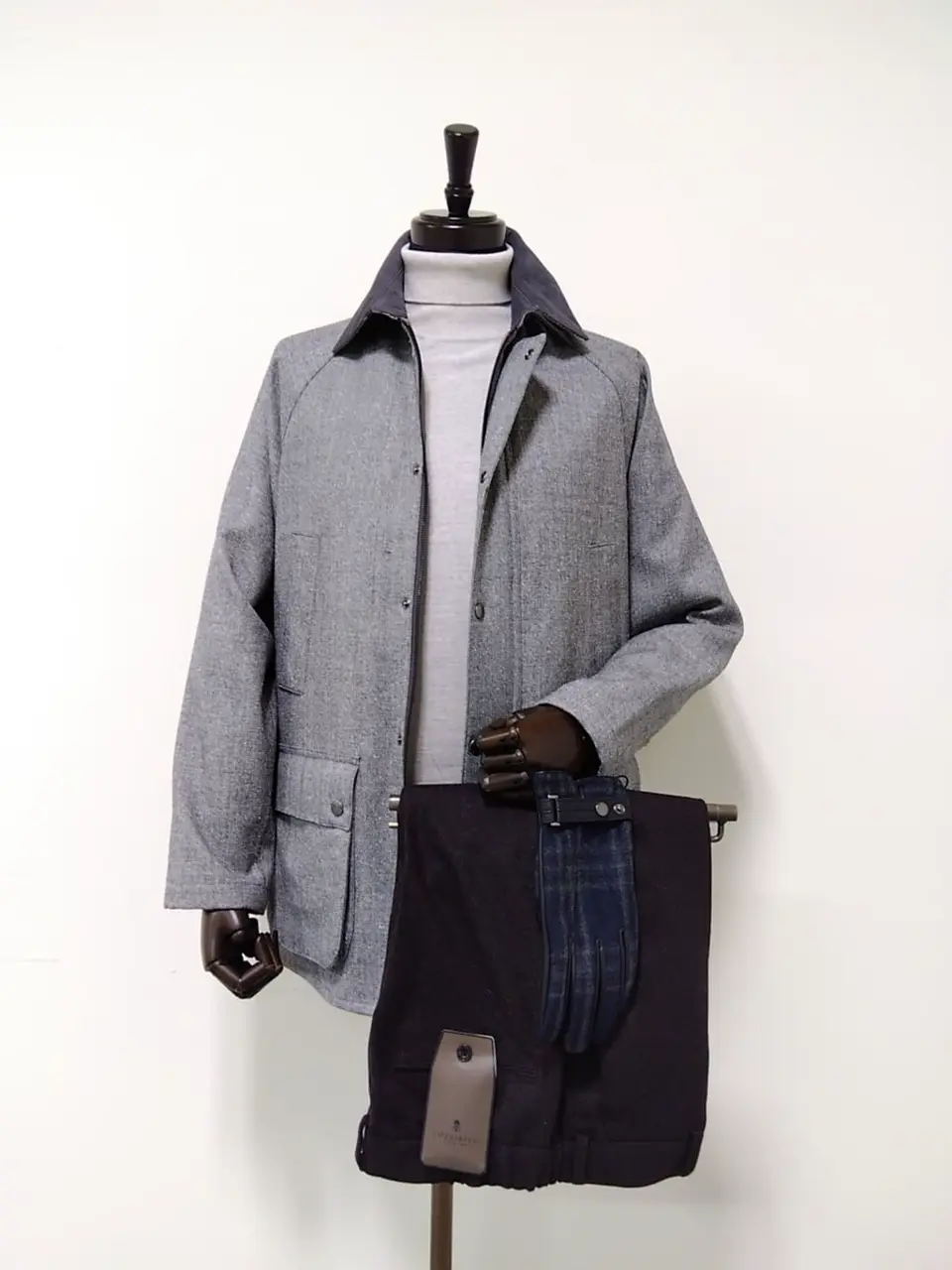  金子 コーディネート画像