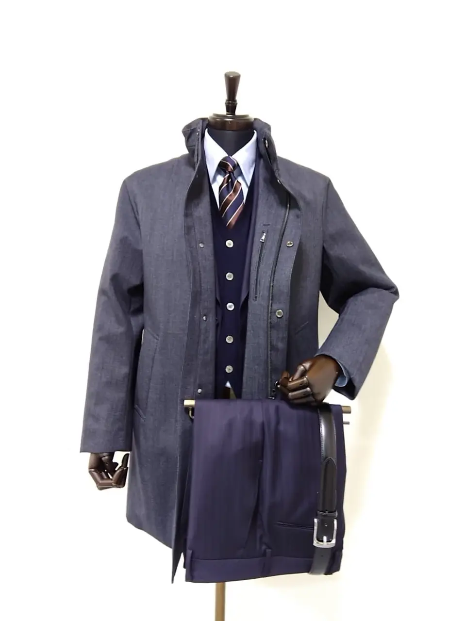  金子 コーディネート画像