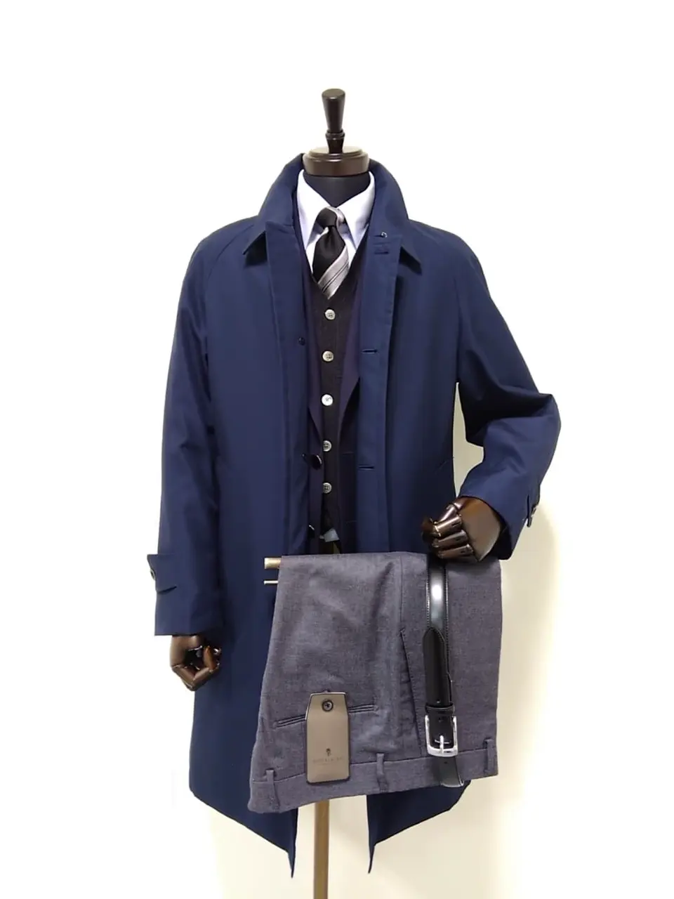  金子 コーディネート画像