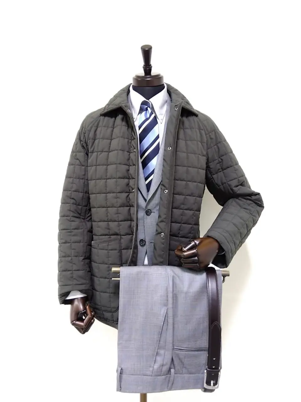  金子 コーディネート画像