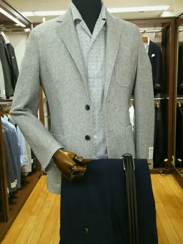 GOTAIRIKU 江坂 コーディネート画像