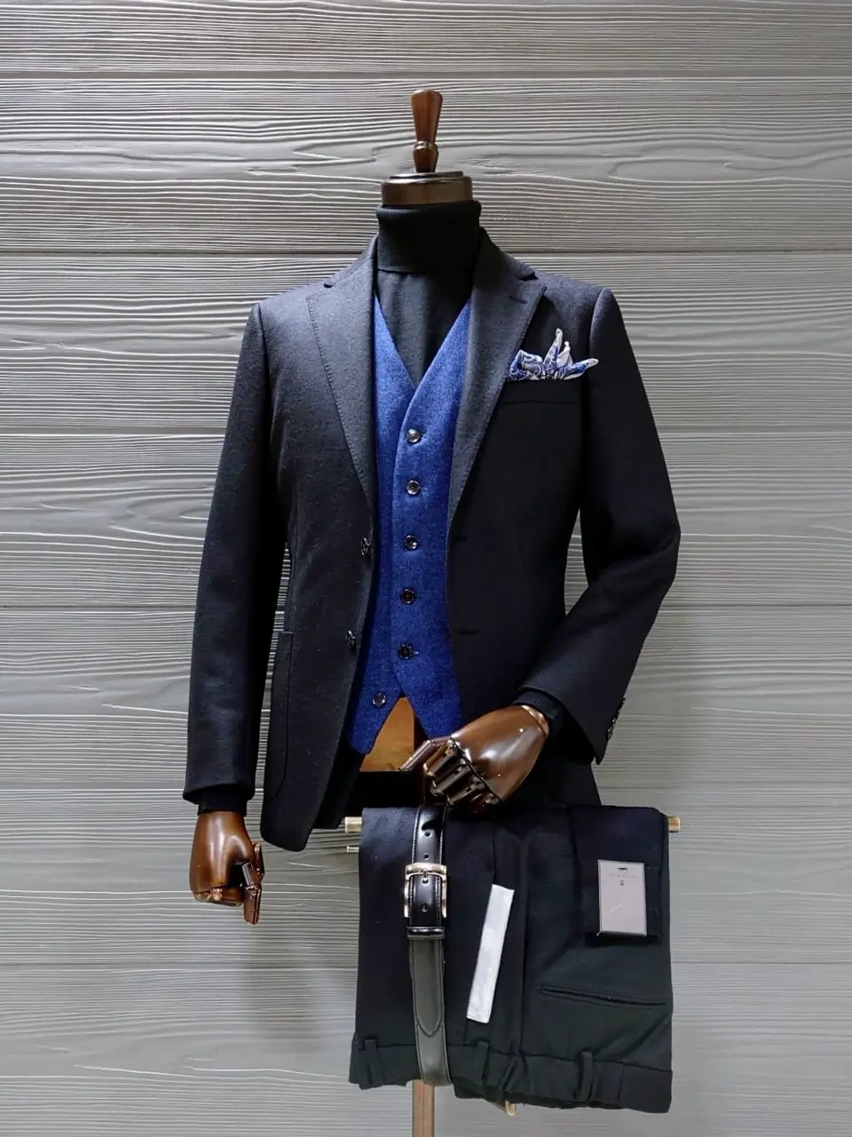 GOTAIRIKU 八幡 コーディネート画像