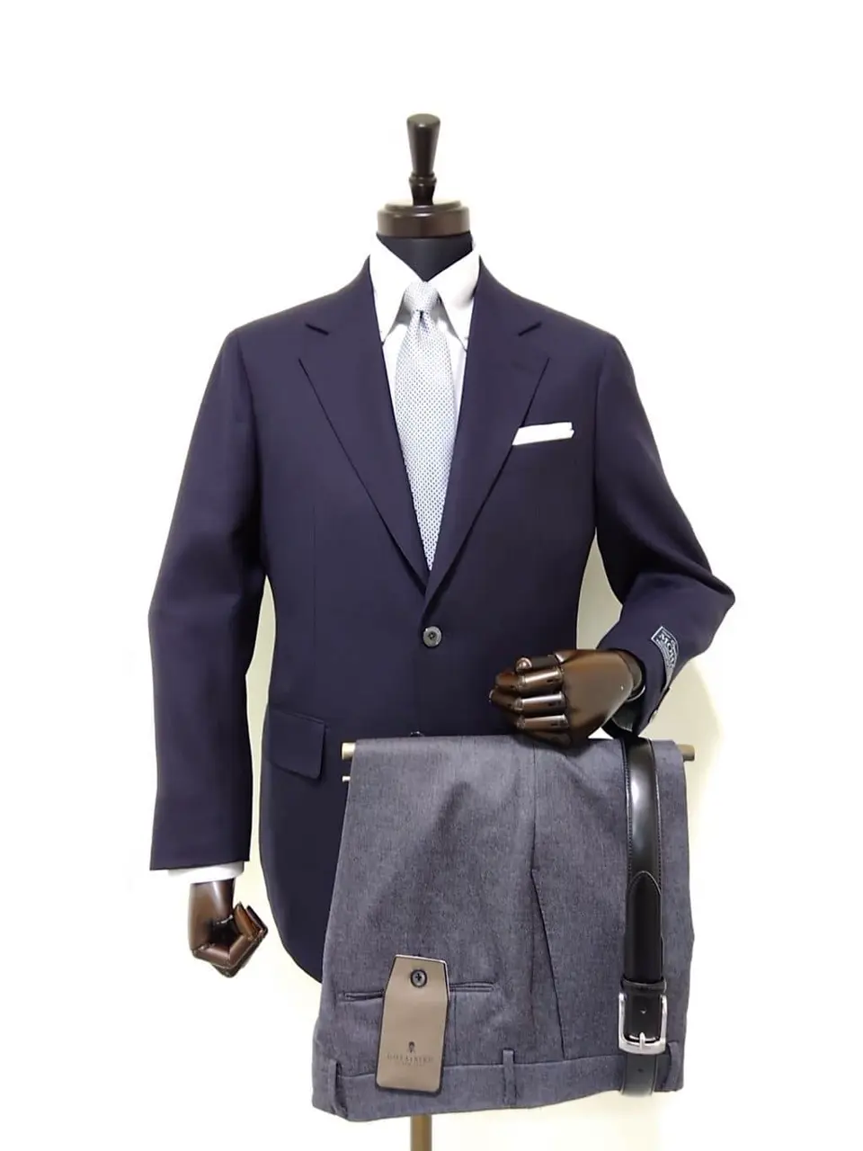  金子 コーディネート画像