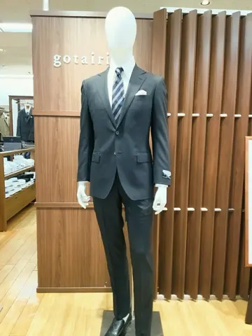 GOTAIRIKU 江坂 コーディネート画像