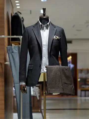 GOTAIRIKU スタッフ コーディネート画像