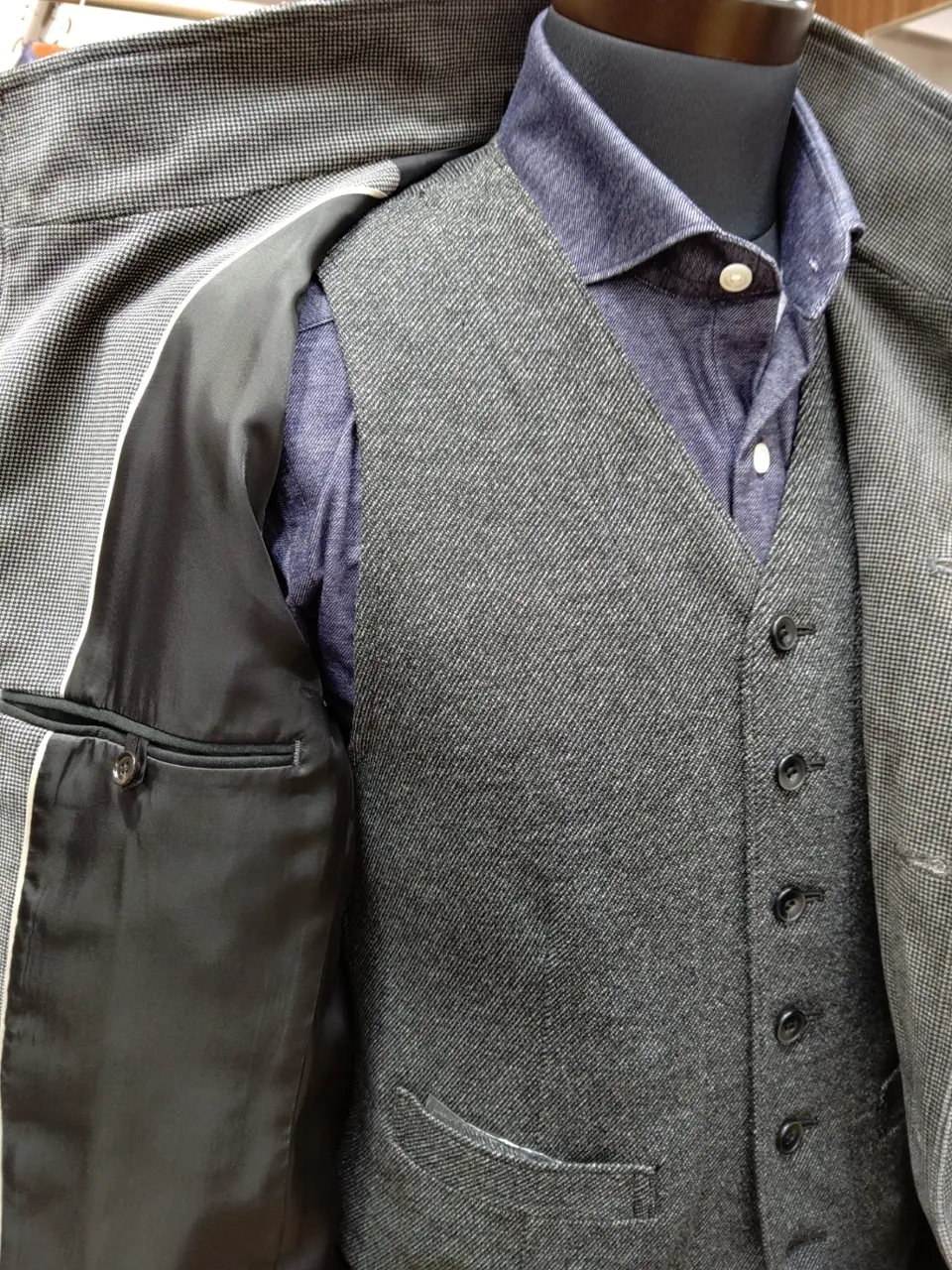 GOTAIRIKU 江坂 コーディネート画像