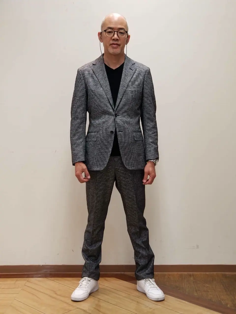  加賀谷 コーディネート画像