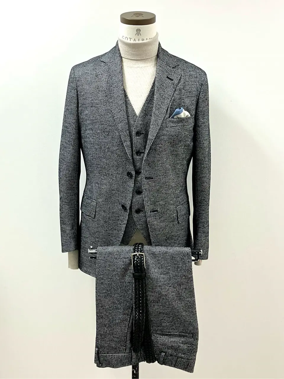 GOTAIRIKU 今井 コーディネート画像