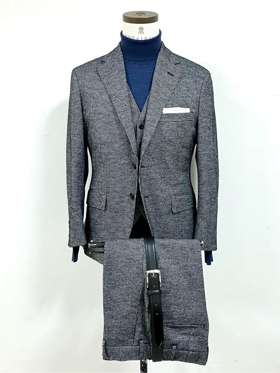 GOTAIRIKU 今井 コーディネート画像