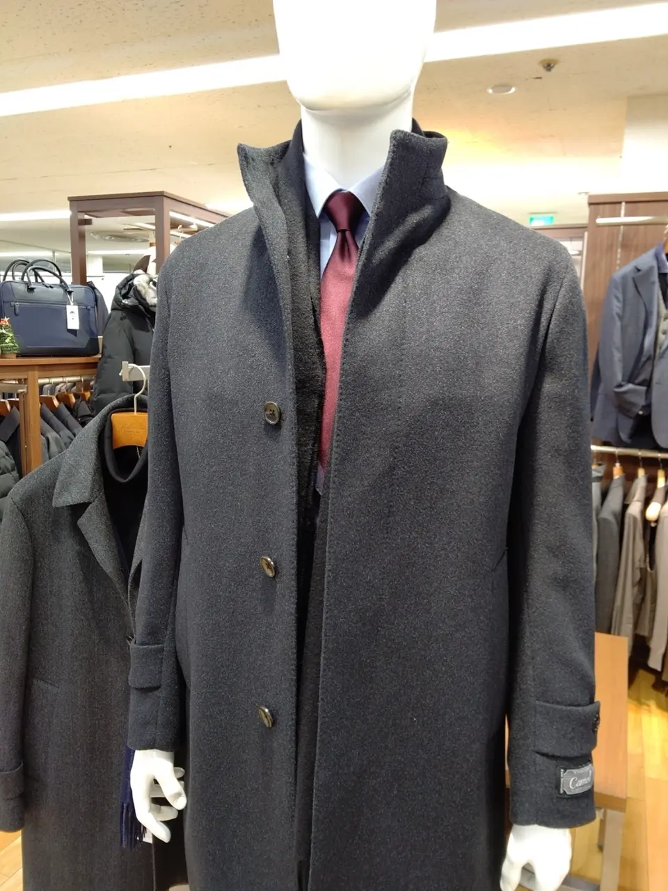 GOTAIRIKU 江坂 コーディネート画像