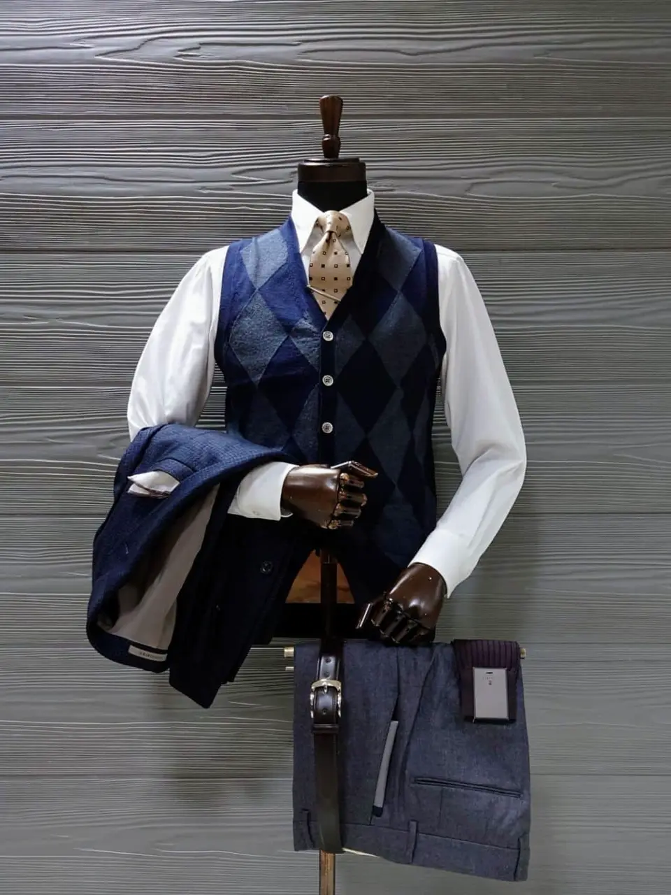 GOTAIRIKU 八幡 コーディネート画像