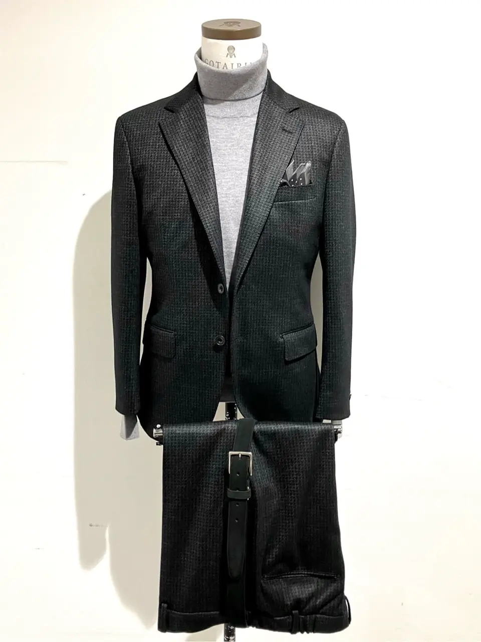 GOTAIRIKU 今井 コーディネート画像