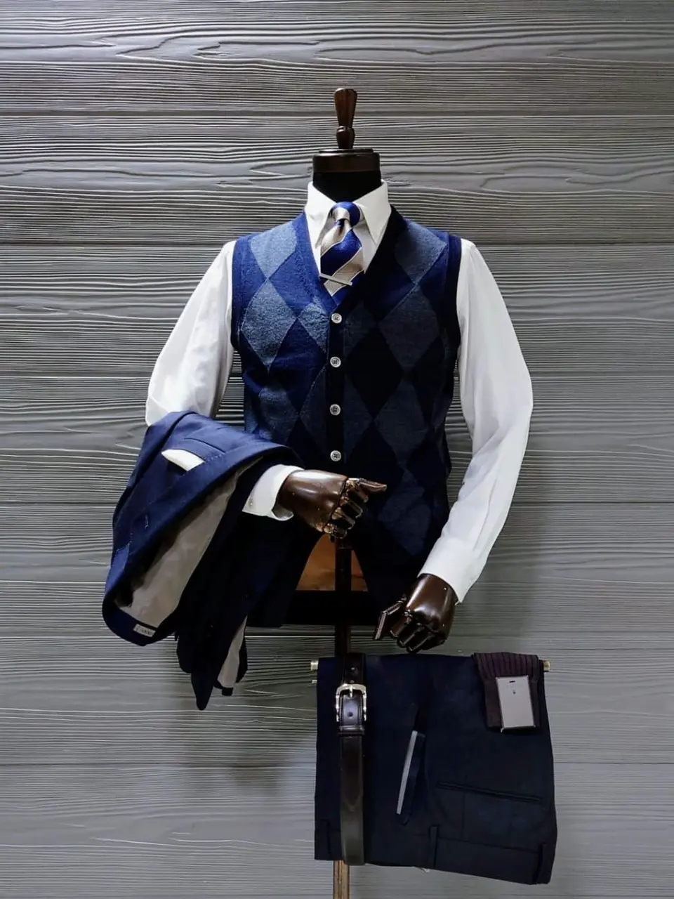 GOTAIRIKU 八幡 コーディネート画像