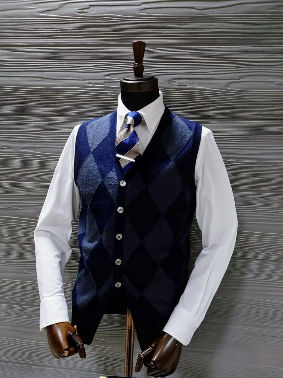 GOTAIRIKU 八幡 コーディネート画像