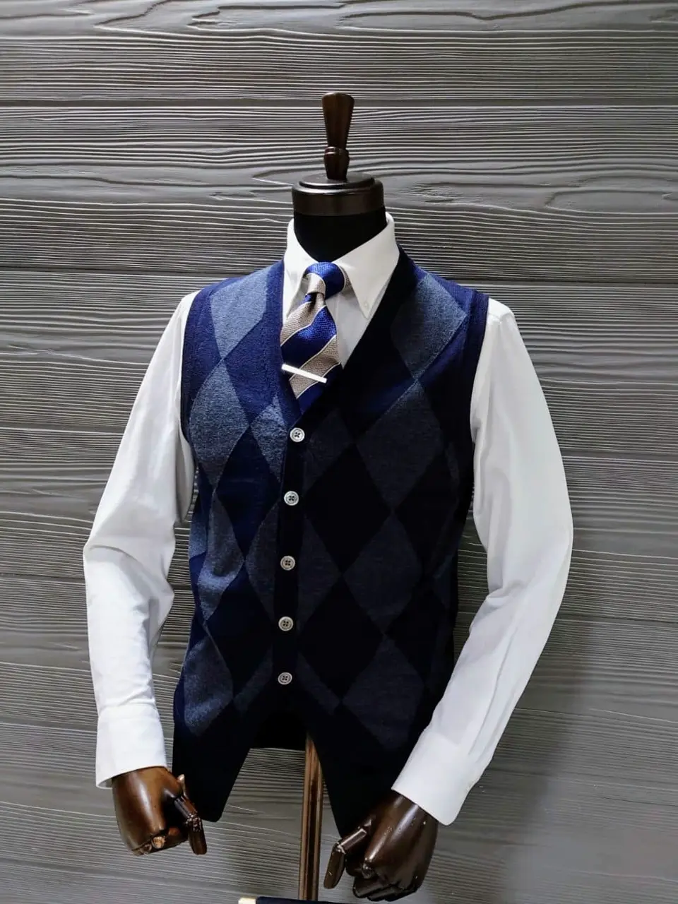 GOTAIRIKU 八幡 コーディネート画像