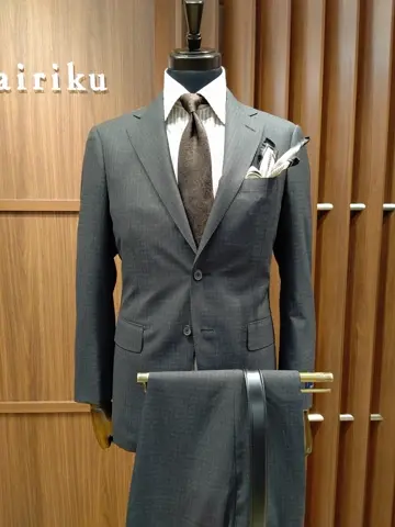 GOTAIRIKU 江坂 コーディネート画像