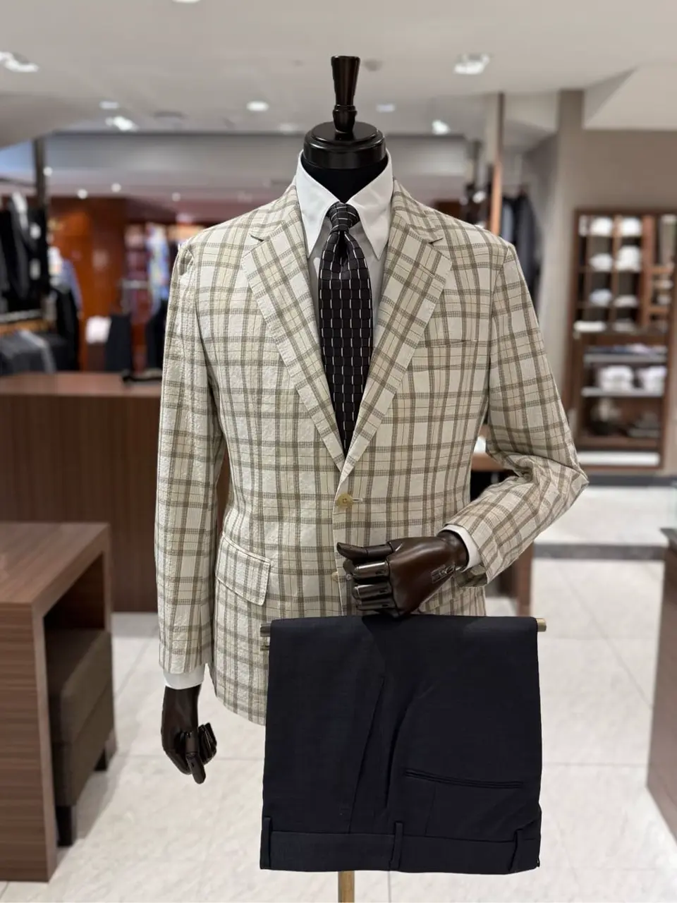 GOTAIRIKU 佐藤 コーディネート画像