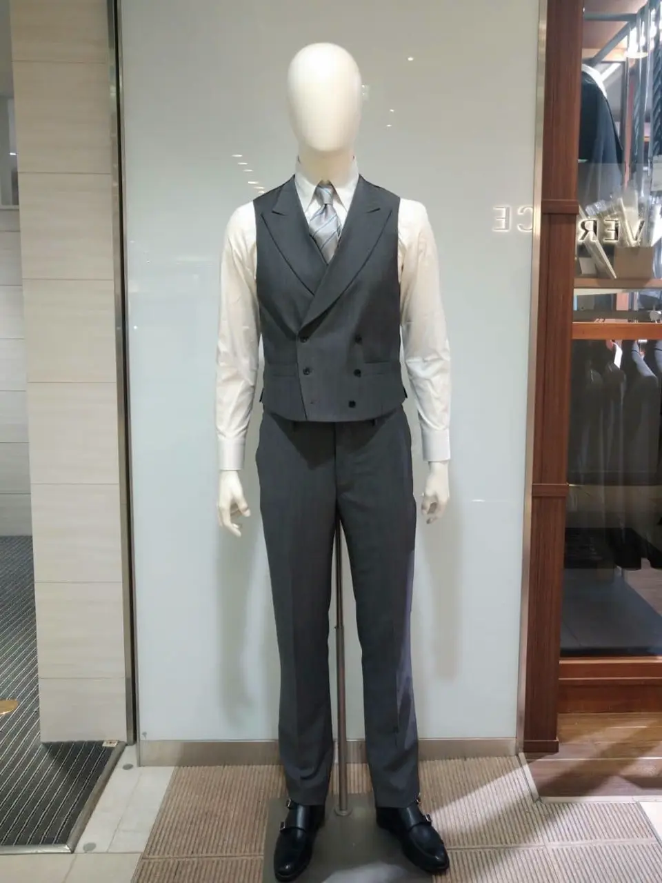 GOTAIRIKU 長谷川 コーディネート画像