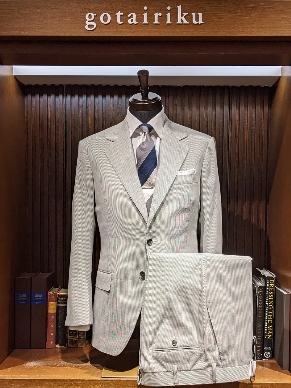  スタッフT コーディネート画像