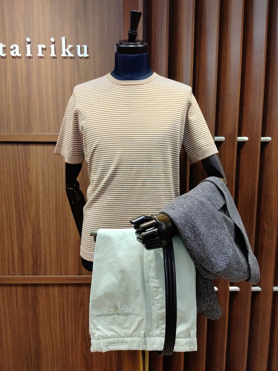 GOTAIRIKU 江坂 コーディネート画像